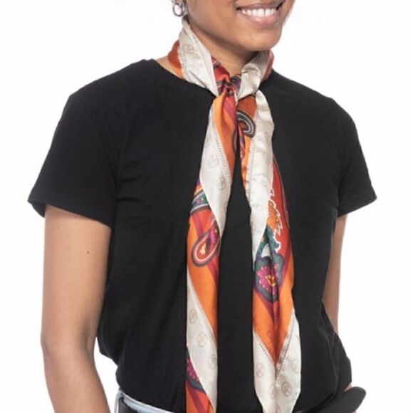 New Giani Bernini Scarf giani Bernini
Womens Satin Paisley Square Scarf Beige - Picture 3 of 7